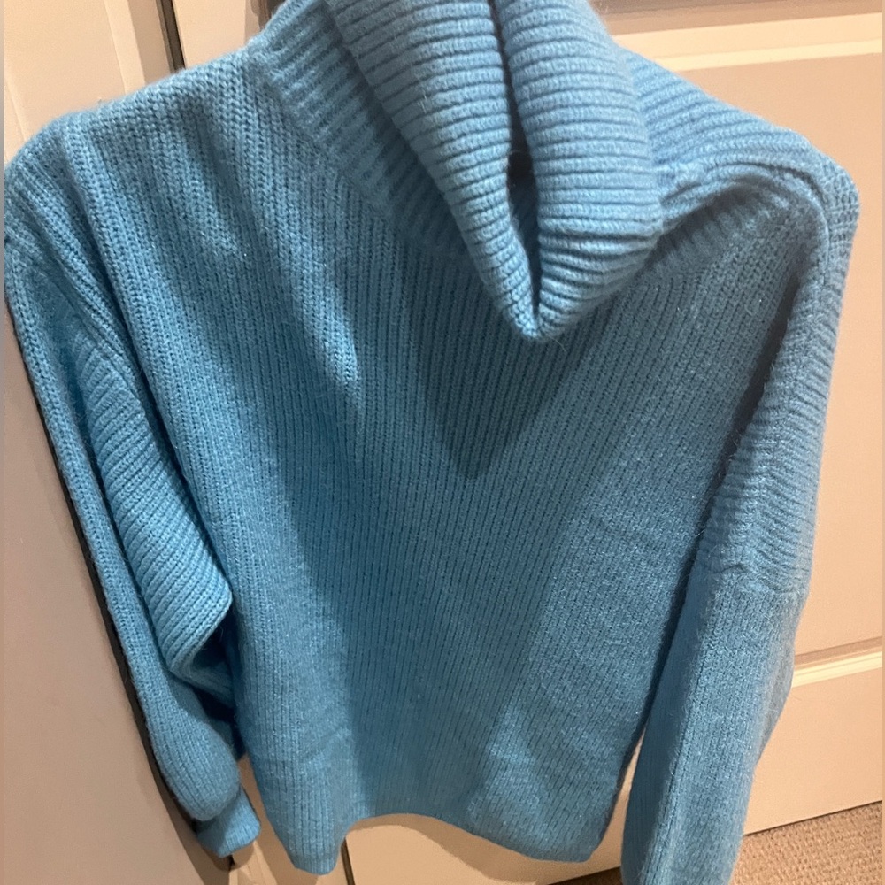 Avery rayne sweater